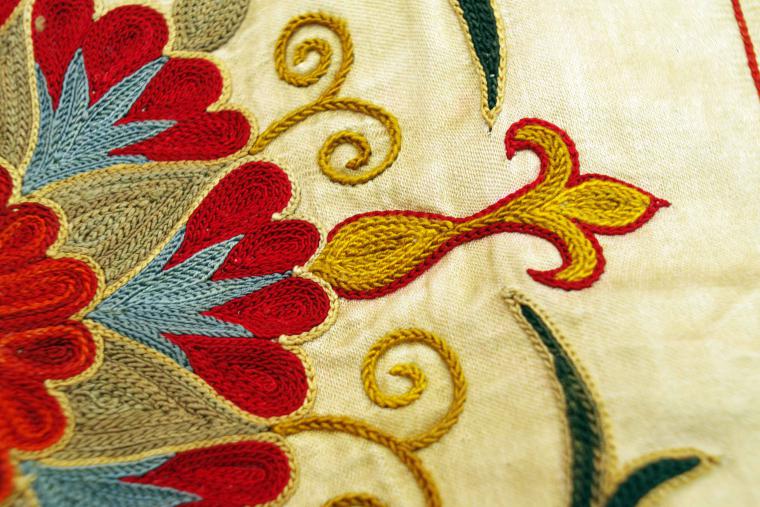 Uzbek suzani