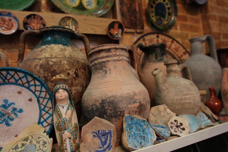 Uzbekistan ceramics